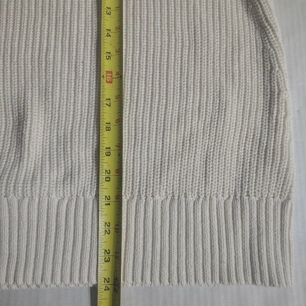 American Eagle Womens Medium Cream‎ Ribbed Knit Crewneck Sweater Drop Shoulder